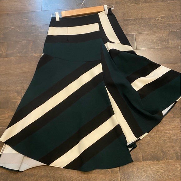 In perfect condition Antropologie skirt! - Picture 1 of 4